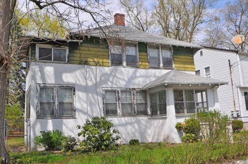 68 Maryland St, Springfield, MA 01108-2628