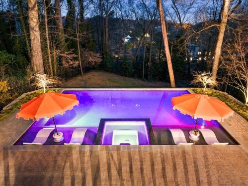 4545 Conway Dr, Atlanta GA 30327-3535 exterior