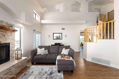 3065 Calle Gardenias, Tucson, AZ 85745-1630