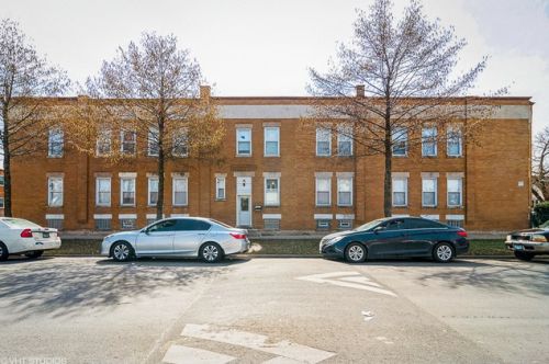 137 Leamington Ave, Chicago IL 60651-1424 exterior