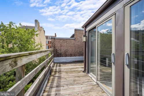 331 2nd St, Philadelphia PA 19122-3324 exterior