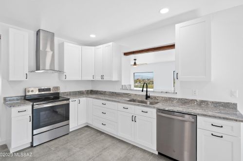 1540 Hl Side Dr, Tucson AZ 85745 exterior