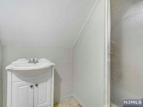 210 Lawrence St, Paterson NJ 07501-1113 exterior