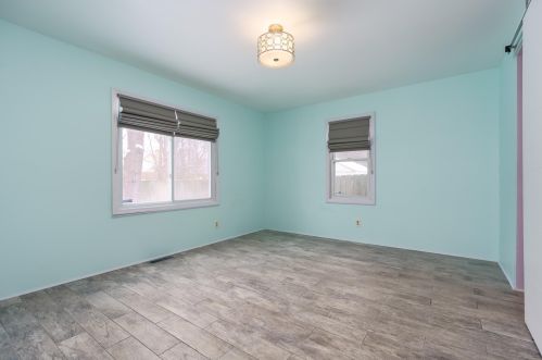 5513 Comstock Ave, Kalamazoo MI 49048-3405 exterior