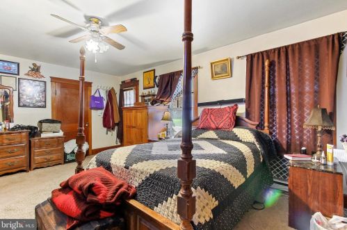 406 Fulton St, Hanover PA 17331-2723 exterior