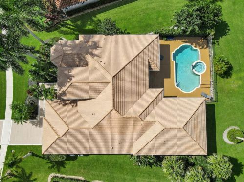 8211 Muirhead Cir, Boynton Beach FL 33472-5064 exterior