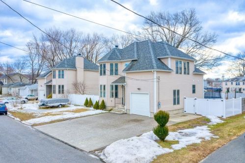 51 Clarendon Ave, Chicopee MA 01013-1839 exterior