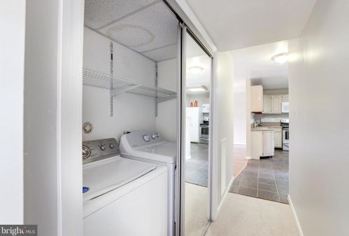 1758 Westwind Way, Mc Lean VA 22102-1612 exterior