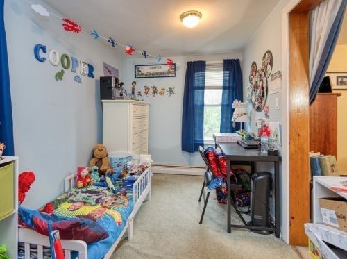 49 Poland St, Webster MA 01570-2712 exterior