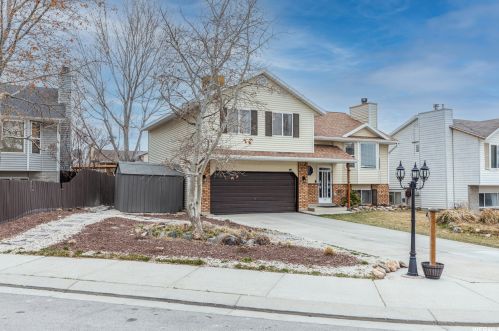 5566 Bluevail Ct, Taylorsville, UT 84081-5202