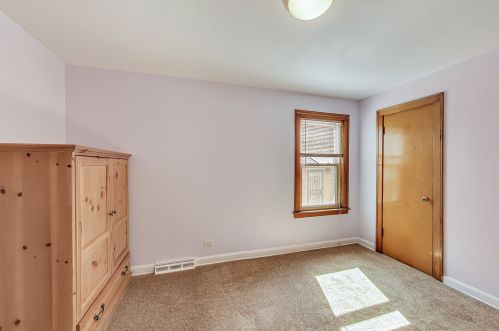 6147 Melvina Ave, Chicago IL 60638-4305 exterior