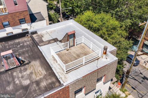 800 Front St, Philadelphia PA  19147-4308 exterior