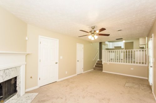 6661 Rebecca Lou Ln, Lithonia GA  30058-3055 exterior