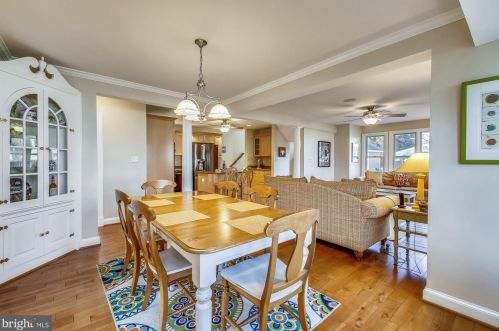 721 Brent Rd, Rockville MD 20854-1782 exterior