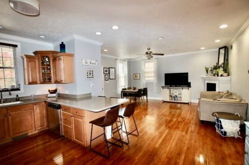 253 Republic St, Pittsburgh PA 15211-1032 exterior