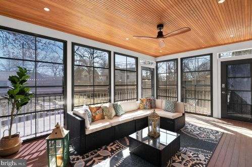 7105 Carroll Ave, Silver Spring MD 20912-4637 exterior