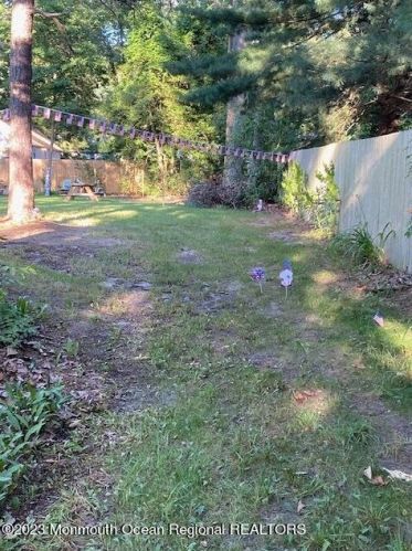 603 Veterans Hwy, Jackson Twp NJ  08527-3730 exterior