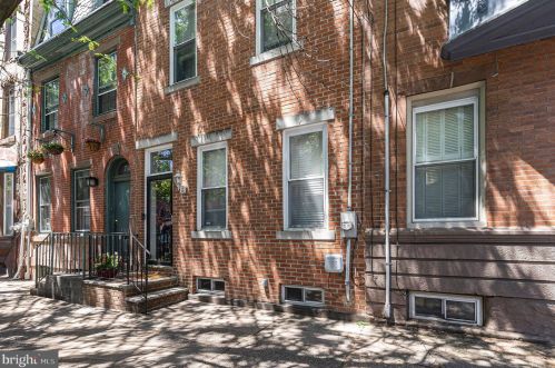 716 21st St, Philadelphia PA  19146-1242 exterior