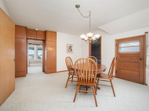 6208 Custer St, Manitowoc WI 54220-9285 exterior