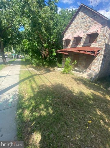 2553 Alabama Ave, Washington, DC 20020-3202