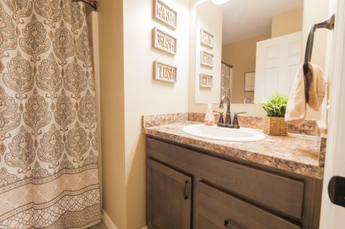 6690 Minard Dr, Meskegon MI 49442-4996 exterior