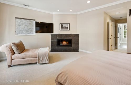 1736 Pierce Ave, Chicago IL 60651-2690 exterior