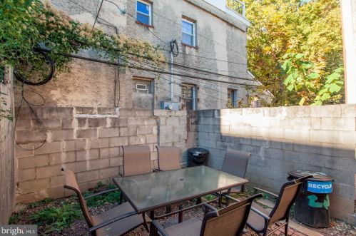 2302 Carlisle St, Philadelphia PA 19132-0040 exterior