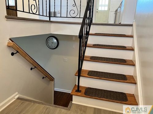 7 Hallo St, Edison NJ exterior