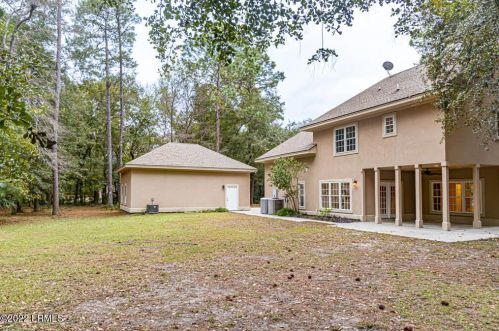 53 Confederate Ave, Bluffton SC 29910-7229 exterior