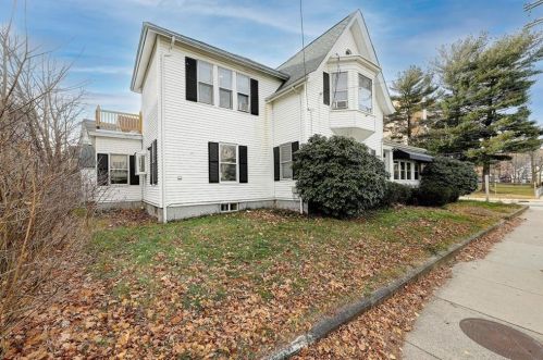 172 Pond St, Woonsocket RI  02895-2007 exterior