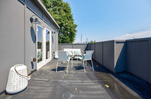 925 Garibaldi St, Atlanta GA  30310-3133 exterior