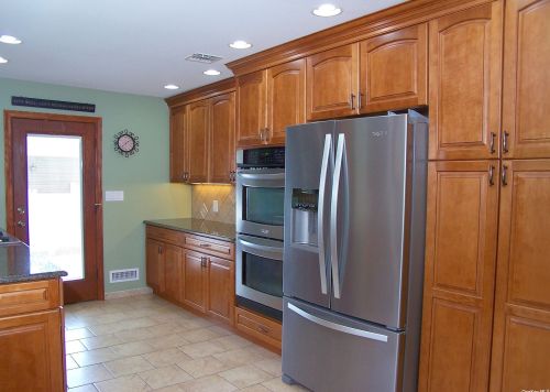 668 Ocean Ave, Bohemia NY 11716-1915 exterior