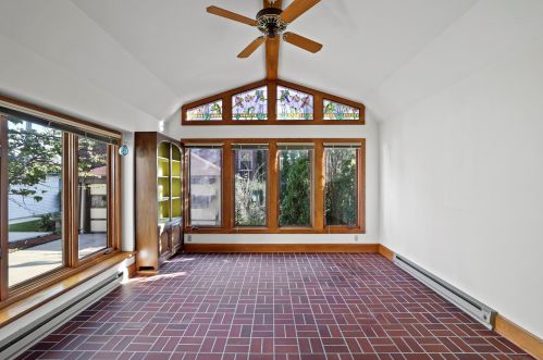 1901 Elmdale Ct, Milwaukee WI 53211-2342 exterior