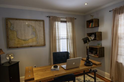 42 Noyes St, Concord NH 03301-2327 exterior