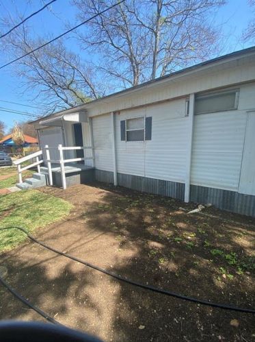 301 Chaparral Rd, Austin TX  78745-5703 exterior