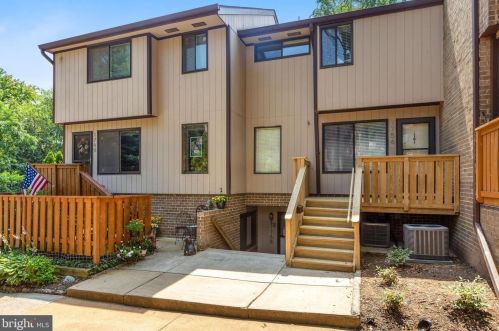 1758 Westwind Way, Mc Lean VA 22102-1612 exterior