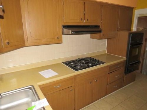 911 Kennebec St, Pittsburgh PA 15217-2605 exterior