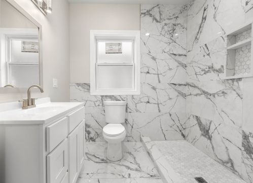 8009 Bishop St, Chicago IL 60620-3852 exterior