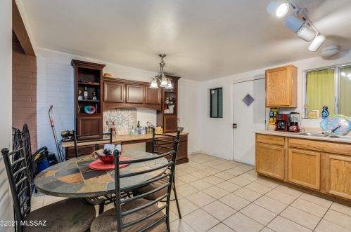 3610 32 St, Tucson AZ 85711-6830 exterior