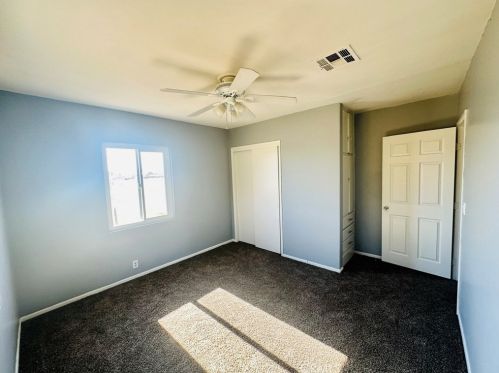 1723 Melody Ln, Bakersfield CA 93308-2224 exterior