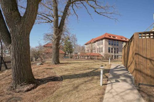 350 Hamilton St, Madison WI  53703-3607 exterior