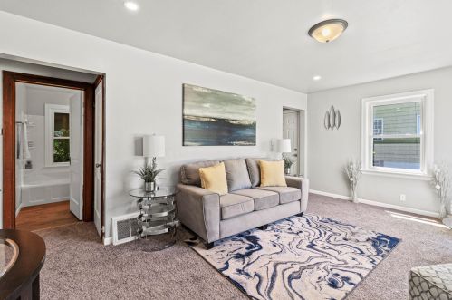 4932 20th St, Milwaukee WI  53221-2861 exterior