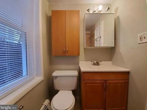 324 18 St, Philadelphia PA 19140-1014 exterior