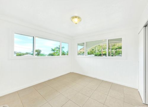 2777 Kalihi St, Honolulu HI 96819-6009 exterior