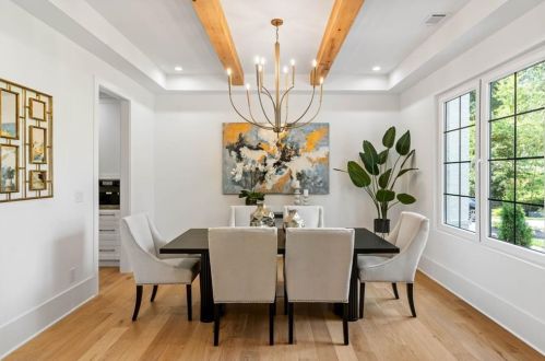 3918 Flowerland Dr, Atlanta GA  30319-1806 exterior