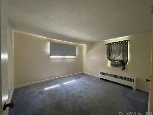 81 Wharton Brook Dr, Wallingford CT 06492-4838 exterior