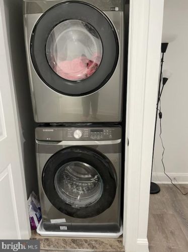 1557 9 St, Philadelphia PA 19148-3701 exterior