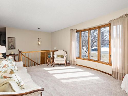 5934 Main St, Maple Plain MN 55359-9359 exterior