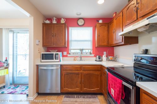 141 Constitution Blvd, Lakehurst NJ 08759-1783 exterior