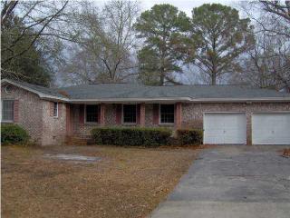 2472 Liverpool Dr, Charleston, SC 29414-5435